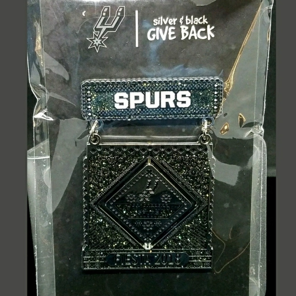 S.A.Spurs Fiesta Medal 2018|BRAND NEW|DISCONTINUED - Picture 2 of 3